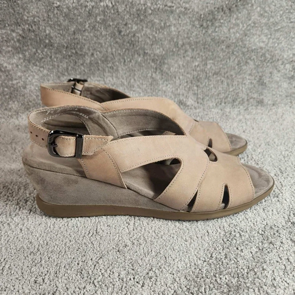 Munro Lola Stone Nubuck Slingback Wedge Walking Sandal Womens‎ 7.5 N